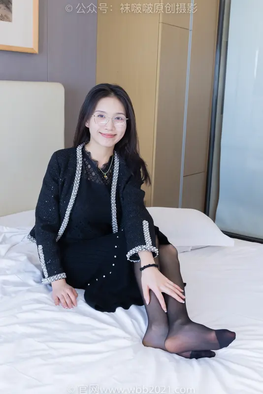 [BoBoSocks袜啵啵] NO.425 芝士-高跟鞋、板鞋、肉丝、黑丝（脚尖加固款）（花絮版） - BoBoSocks袜啵啵